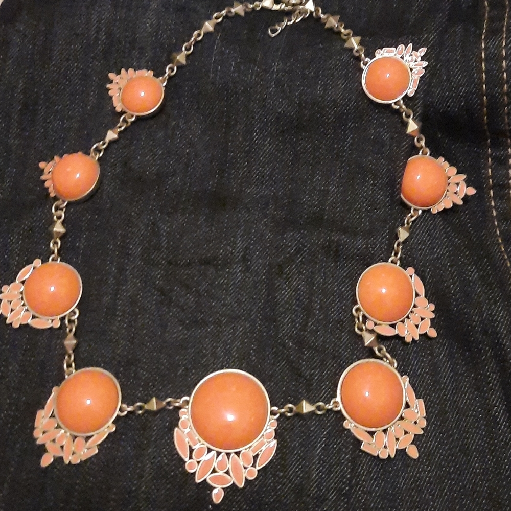 Heidi Klum coral and gold tone necklace
